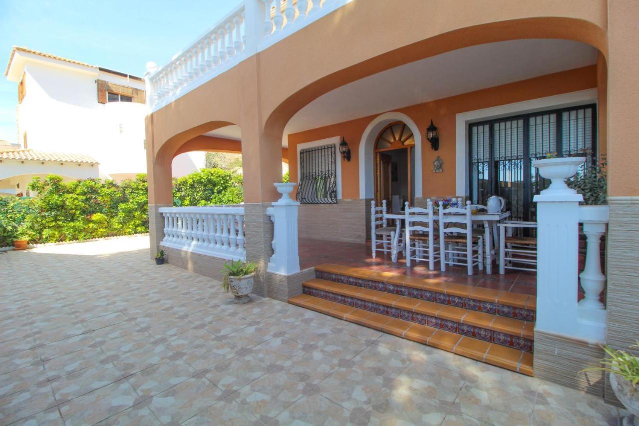 Great Villa, Sea Views, 20 Secs Walk To The Beach, Bbq, 9 People, 5 Mins Car From Alicante City Center, Sailing Club 3 Mins Walk Zewnętrze zdjęcie