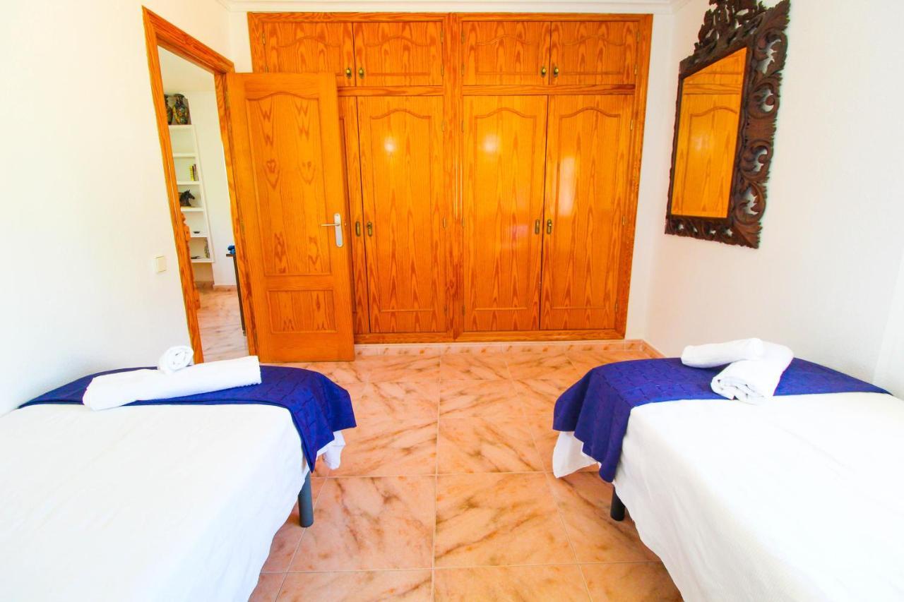 Great Villa, Sea Views, 20 Secs Walk To The Beach, Bbq, 9 People, 5 Mins Car From Alicante City Center, Sailing Club 3 Mins Walk Zewnętrze zdjęcie