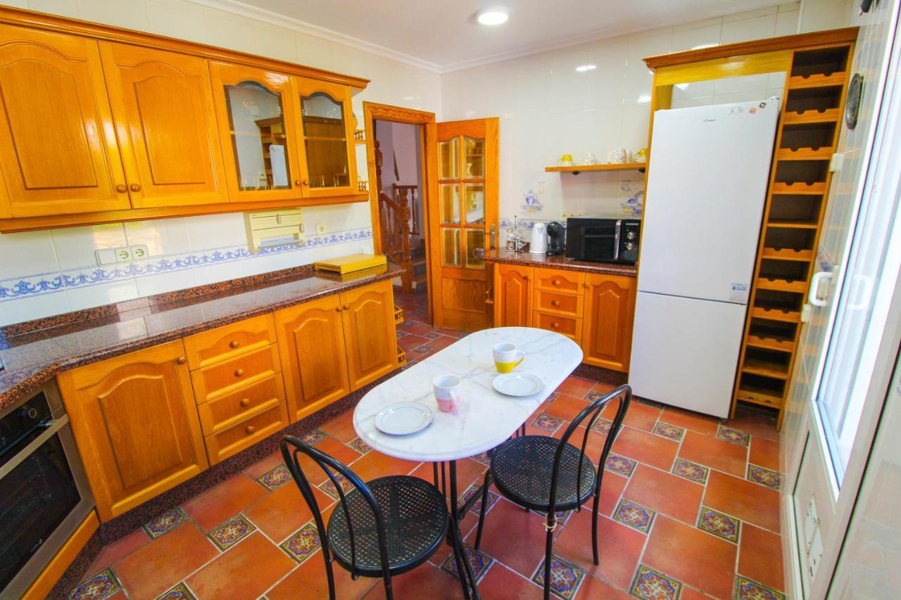 Great Villa, Sea Views, 20 Secs Walk To The Beach, Bbq, 9 People, 5 Mins Car From Alicante City Center, Sailing Club 3 Mins Walk Zewnętrze zdjęcie