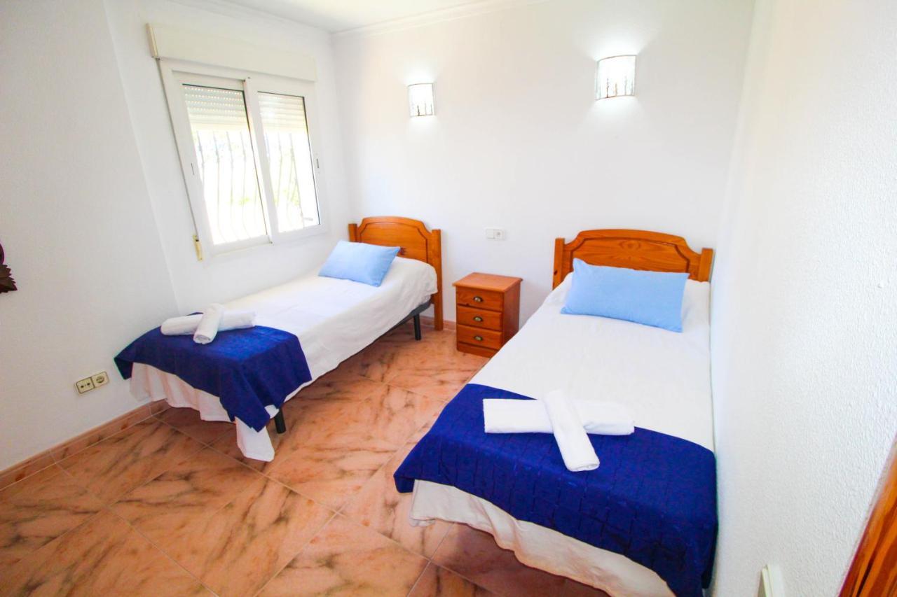 Great Villa, Sea Views, 20 Secs Walk To The Beach, Bbq, 9 People, 5 Mins Car From Alicante City Center, Sailing Club 3 Mins Walk Zewnętrze zdjęcie